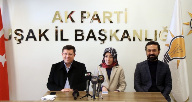 Uşak'ta AK Partili kadınlardan kadına yönelik şiddete karşı açıklama
